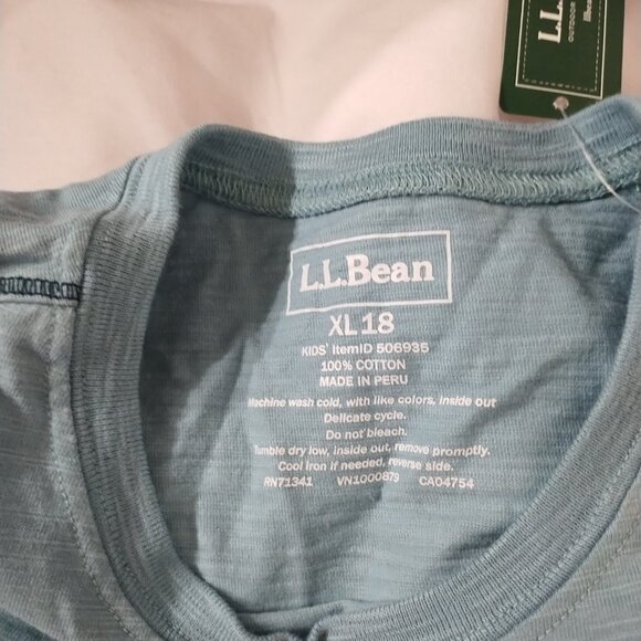 LL Bean Glow in The Dark Graphic Tee with Wolf Howling at the Moon - Picture 2 of 3